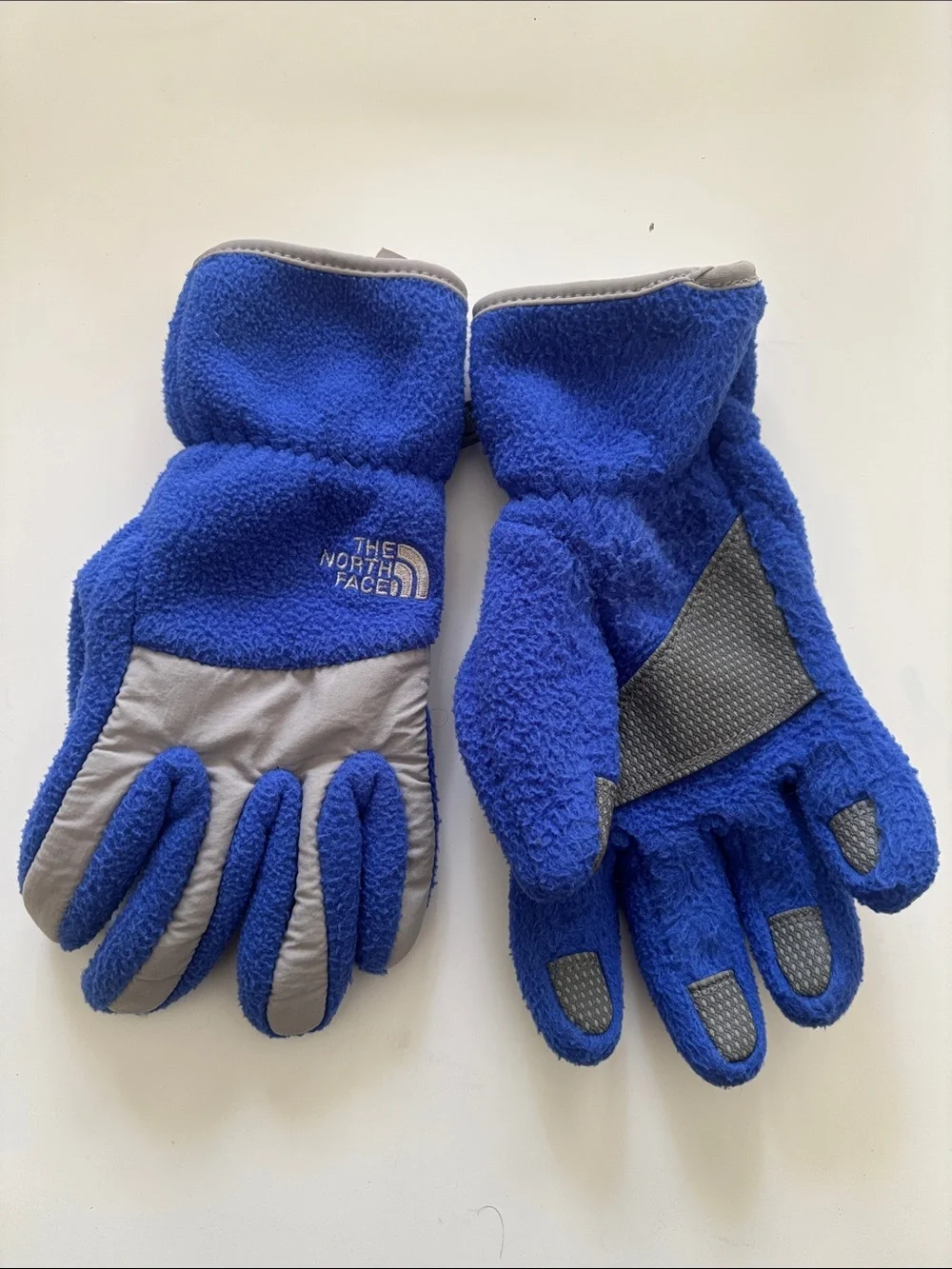 The North Face Kids Blue Fleece Gloves with Gray Trim